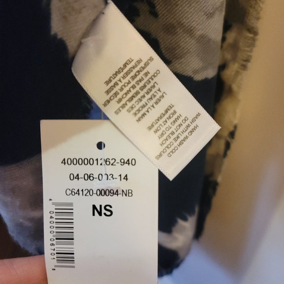 Cleo Scarf - Picture 2 of 7